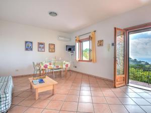 Příroda nedaleko apartmánu + 36 fotografií