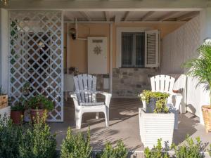 Vonkajšia záhrada v ubytovaní Apartment La Marina by Interhome