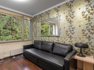 Posezení v ubytování Apartment Harrachov Resident Vesna by Interhome