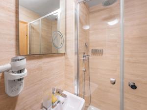 Koupelna v ubytování Apartment Harrachov Resident Vesna by Interhome