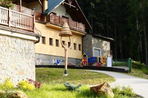 Budova, v ktorej sa hotel nachádza