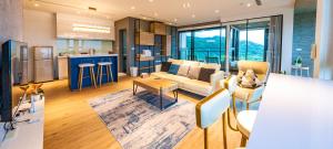 Virtuvė arba virtuvėlė apgyvendinimo įstaigoje 漫遊小旅泳池溫泉宅 Roaming Travel Hot Spring Homestay