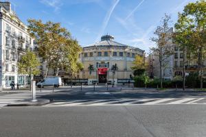 Budynek, w którym mieści się apartament