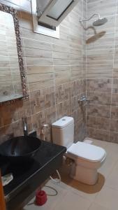 A bathroom at Fairouz