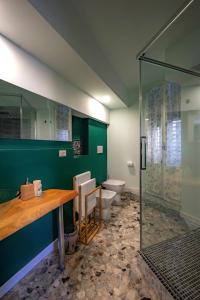 Ένα μπάνιο στο Mahamo Suites +14 φωτογραφίες