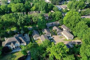 A bird's-eye view of Gated Midtown Retreat near Overton Square