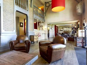 Posezení v ubytování Brit Hotel Essentiel Cholet
