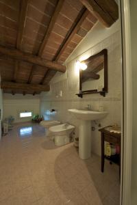 Vonios kambarys apgyvendinimo įstaigoje B&B Corte Bertoia