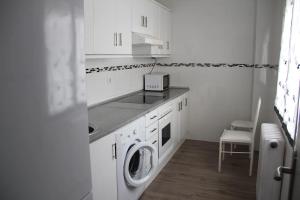 A kitchen or kitchenette at Piso céntrico ideal