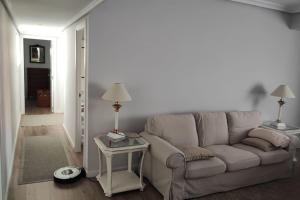 A seating area at Piso céntrico ideal