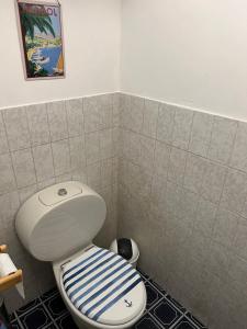 Kúpeľňa v ubytovaní Seafront - beautiful flat with aircon and comfortable loggia