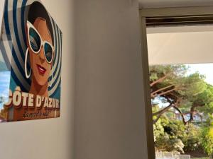 Fotografia z galérie ubytovania Seafront - beautiful flat with aircon and comfortable loggia v destinácii Vallauris