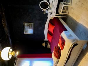 Tempat tidur dalam kamar di Vila Milica Poganovo