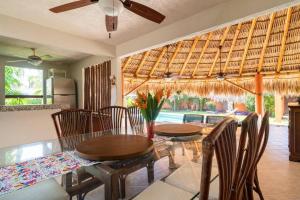 Φωτογραφία από το άλμπουμ του 6BR Casa Privada en Pie de la Cuesta σε Coyuca