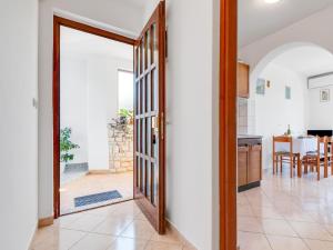 Fotografie z fotogalerie ubytování Cozy Apartment Stay in Porec v Poreči