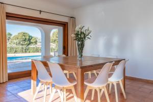 Bazén v ubytovaní Casa Once Moraira alebo v jeho blízkosti