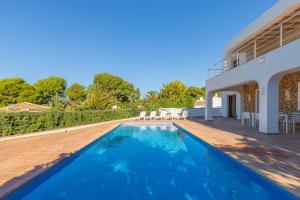 Bazén v ubytovaní Casa Once Moraira alebo v jeho blízkosti