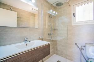 A bathroom at Apartamentos Marcelino - Formentera Break