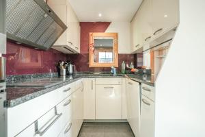 Dapur atau dapur kecil di Chalet Nachtigall
