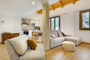 A kitchen or kitchenette at Duplex Campodios Villanua