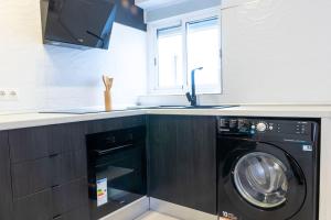 Kuchyň nebo kuchyňský kout v ubytování Apartamento completo a 5 minutos estación tren.