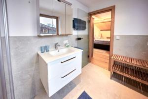 Kuchyň nebo kuchyňský kout v ubytování Haus Josef-Herold-Straße 17a