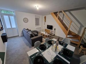 Χώρος καθιστικού στο Haut standing Proche zone industrielle