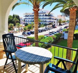 Balkón alebo terasa v ubytovaní Edificio Verdemar - Stunning 1 bed apartment with pool & sea views