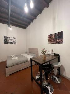 A bed or beds in a room at Central Cathedral Apartment