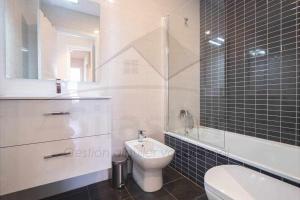 Koupelna v ubytování Jovial Estación Apartamento