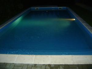 Bazén v ubytovaní Mandy apartman Siófok alebo v jeho blízkosti