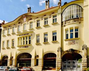 Budova, kde se hotel nachází