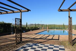 Bazén v ubytování Agriturismo Ragoncino nebo v jeho okolí