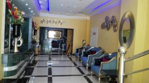 Et sittehjørne på Doha Dynasty Hotel