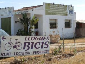 Jízda na kole v ubytování Perfecto apartamento cerca del mar, ¡Mascotas bienvenidas! WiFi gratis, aire acondicionado opcional - ES-184-41 nebo okolí