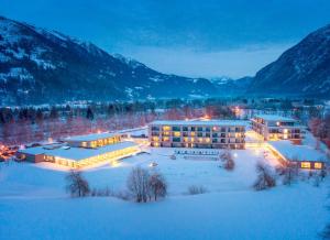 Ein allgemeiner Bergblick oder ein Berglick von des Hotels aus