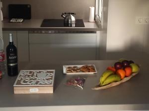 A kitchen or kitchenette at Duque de Galatino CENTRO de Granada