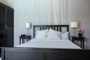 Postel nebo postele na pokoji v ubytování 5 Master Suites Casa Linda perfect for large groups