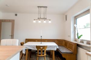 Posezení v ubytování Ferienhaus Pilsting 24-7 checkin