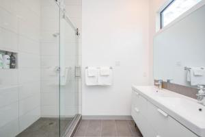 ヒューストンにあるModern 6 Bedroom Smart Home Near Downtown Houstonのギャラリーの写真 +97枚の写真