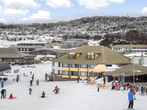 Perisher Manor Hotel зимой