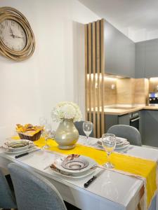 Kép Art Apartment for 4 People Free Parking & Wifi szállásáról Sztara Zagorában a galériában