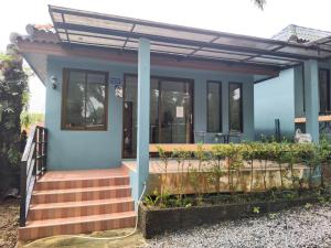Fotografie z fotogalerie ubytování Palm Tian Homes A17 v destinaci Ban Chong Phli
