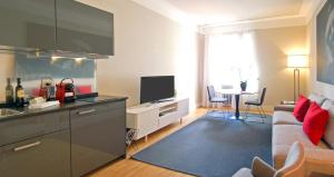 Kuchyňa alebo kuchynka v ubytovaní Adamas Luxury Suite 501