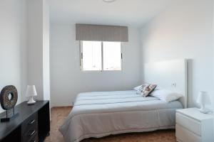Posteľ alebo postele v izbe v ubytovaní Magnifico apartamento en Burriana