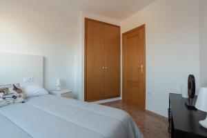 Posteľ alebo postele v izbe v ubytovaní Magnifico apartamento en Burriana