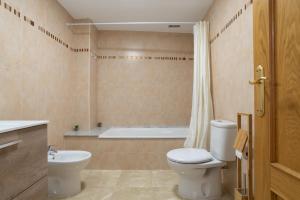 Kúpeľňa v ubytovaní Magnifico apartamento en Burriana + 23 fotografií