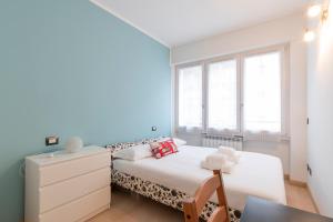 Posteľ alebo postele v izbe v ubytovaní [Luxury apartment near Bocconi] Zamenhof 7