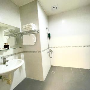 Φωτογραφία από το άλμπουμ του 電梯民宿 建平壹肆Jian-Ping Fourteen Hostel-預訂後聯繫才會保留 σε Tainan
