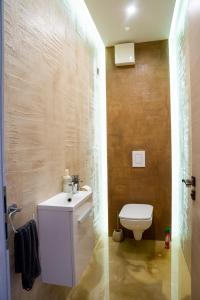 Kúpeľňa v ubytovaní Dream Apartman 2 with Free Parking
